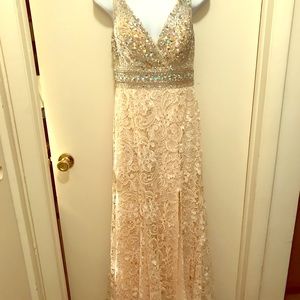 Camille La Vie - group USA embellished gown